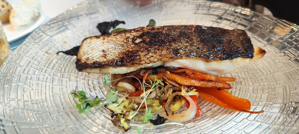 Amares Gastronomia — Comida y bebida