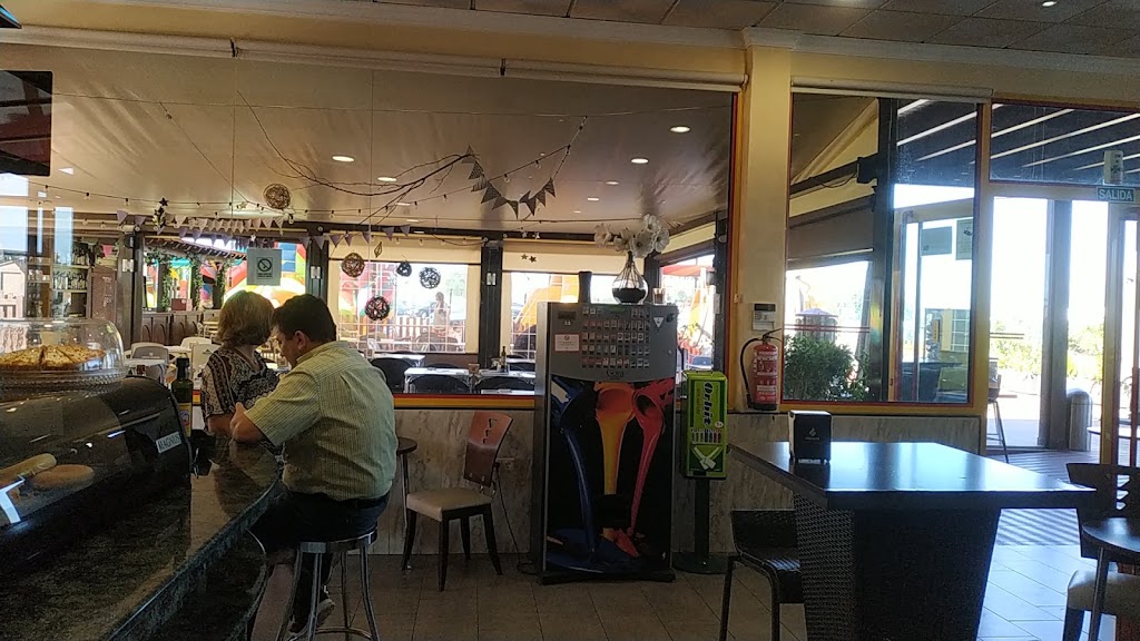 Gasolinera AirPort Granada — Interior