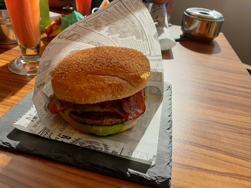Alisios Cafe — Hamburguesa