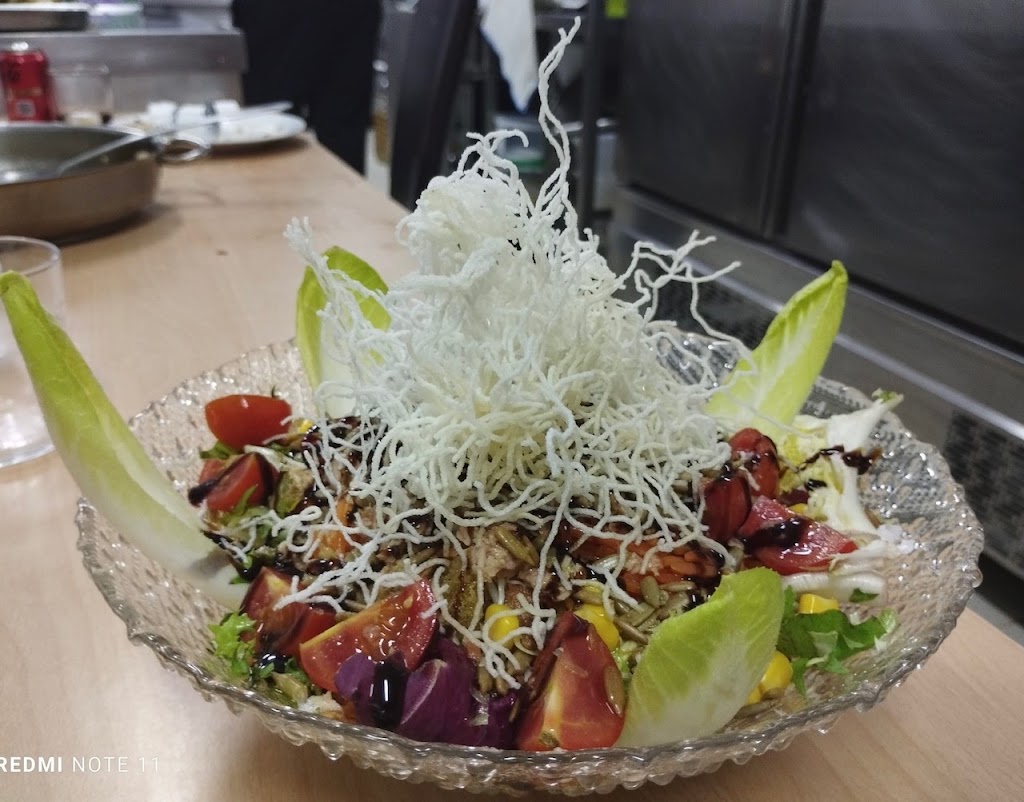 Restaurante Paladar — Comida y bebida
