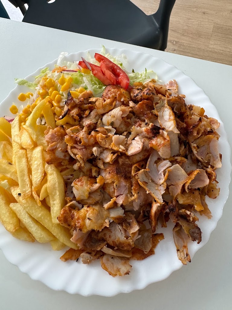 Casa kebab — Comida y bebida