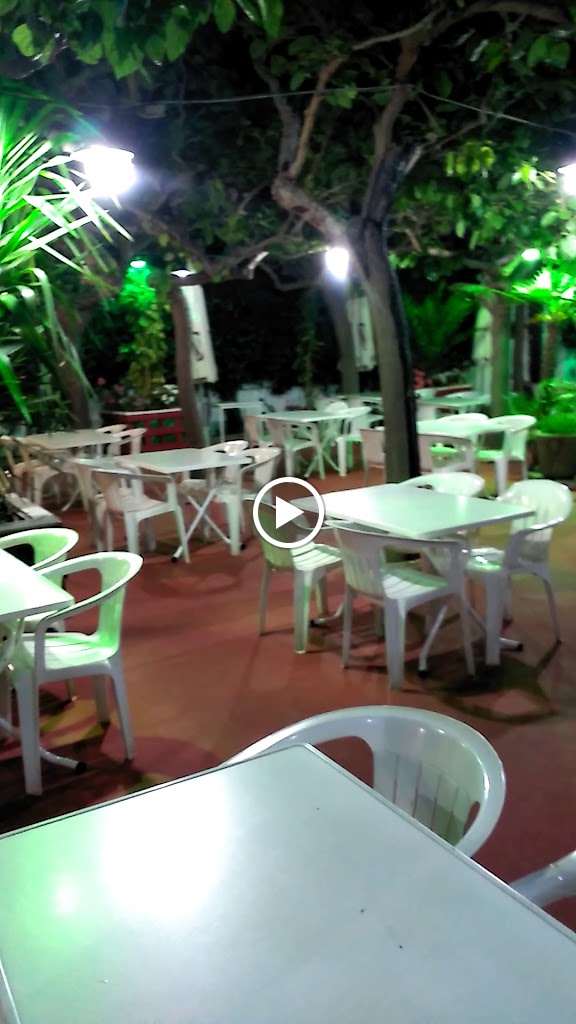 Can Pepes — Ambiente