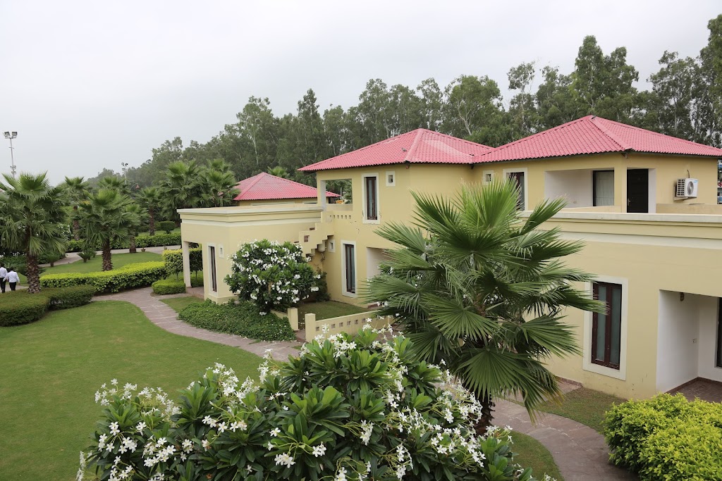 Red Huts Resort