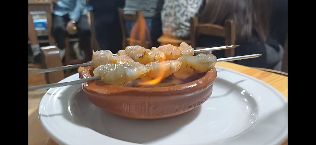 CAFE BAR CERRILLO — Gambas al ajillo