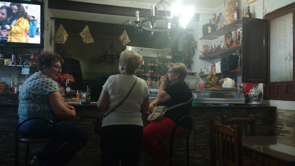 Bodegon de las Escalericas — Ambiente