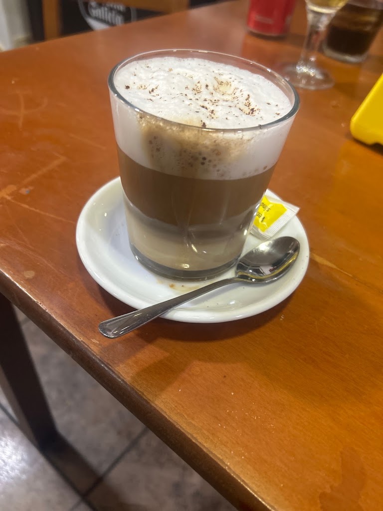Bar Mitico Manchego — Comida y bebida
