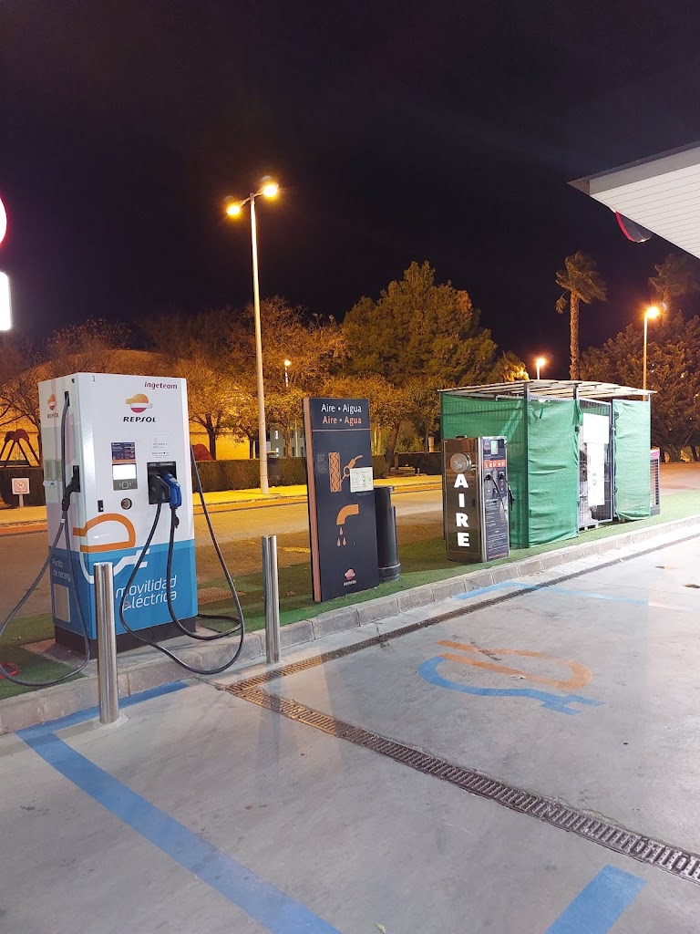 Estacion de Servicio Repsol — Estacion de servicio