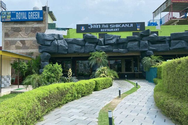 Oyo Flagship 85980 Hotel Royal Green Inn