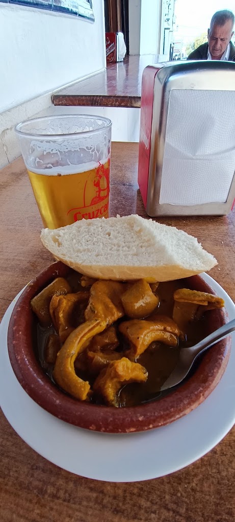 Bar Canaletas — Comida y bebida