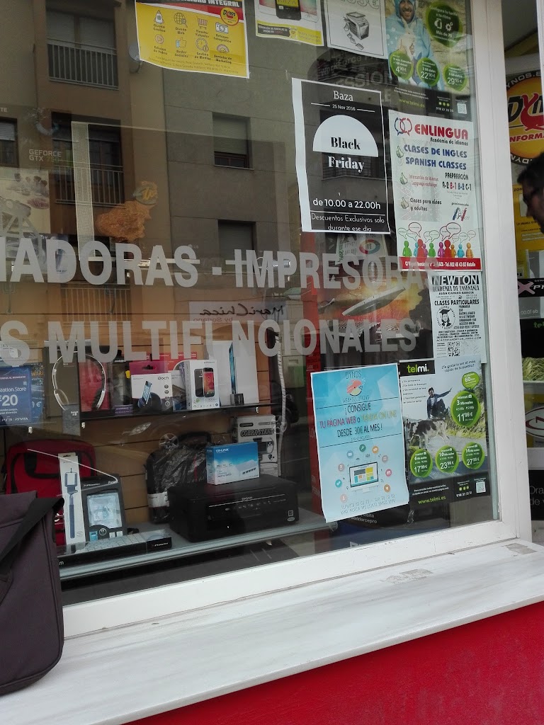 Morenet -Dynos Baza- — Interior