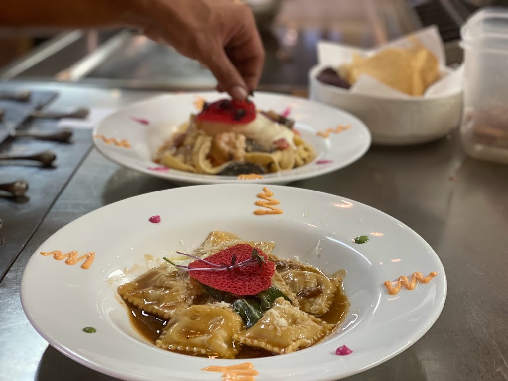 Pizzeria Napoletana — Comida y bebida