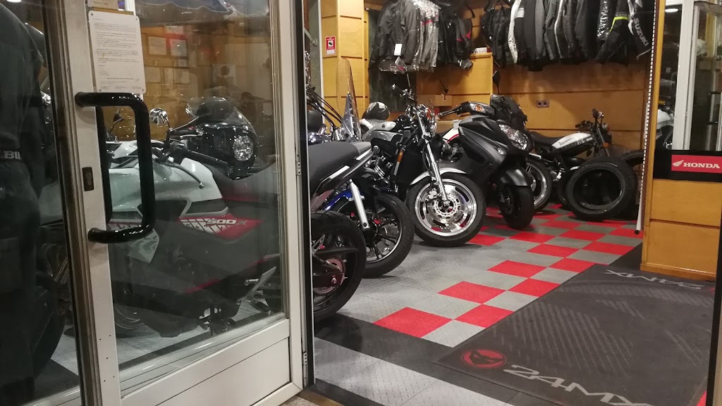 Moto Club 12+1 — Del propietario