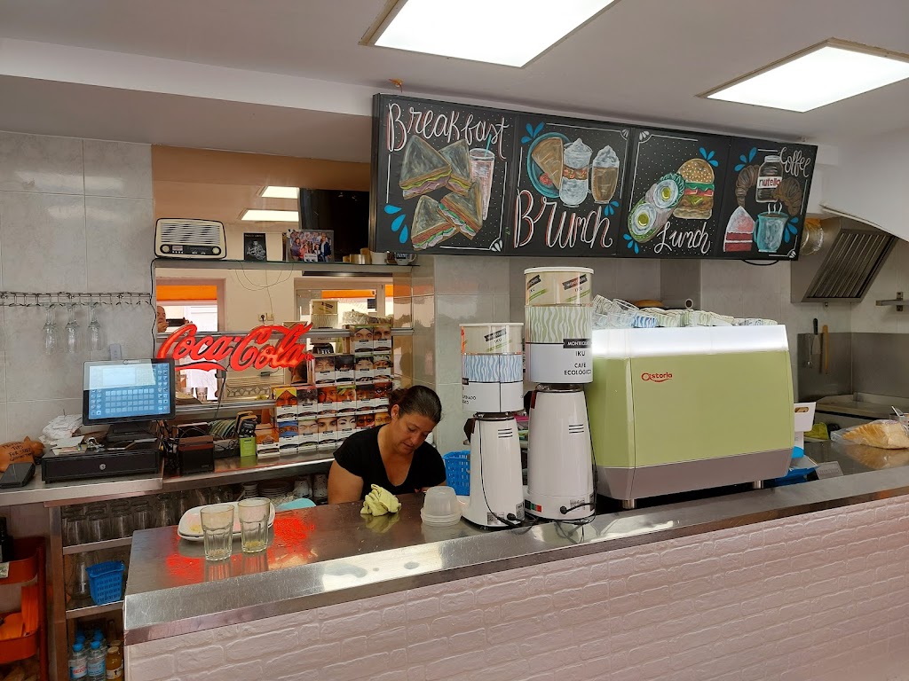 Cafeteria pasteleria Naranjito La Carihuela