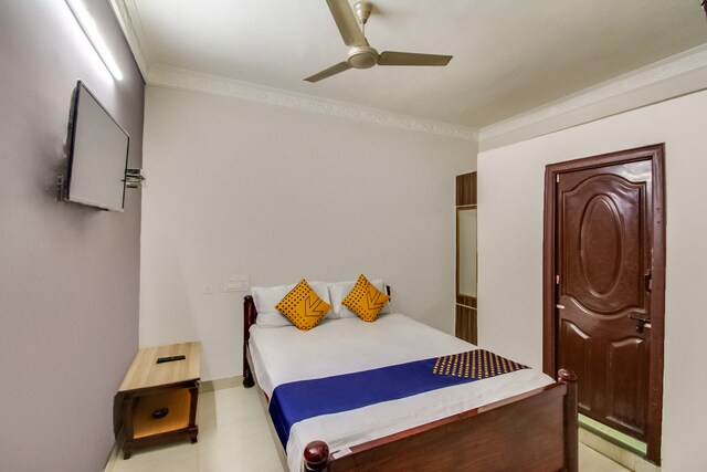 Spot On 64765 Gangotri Lodge