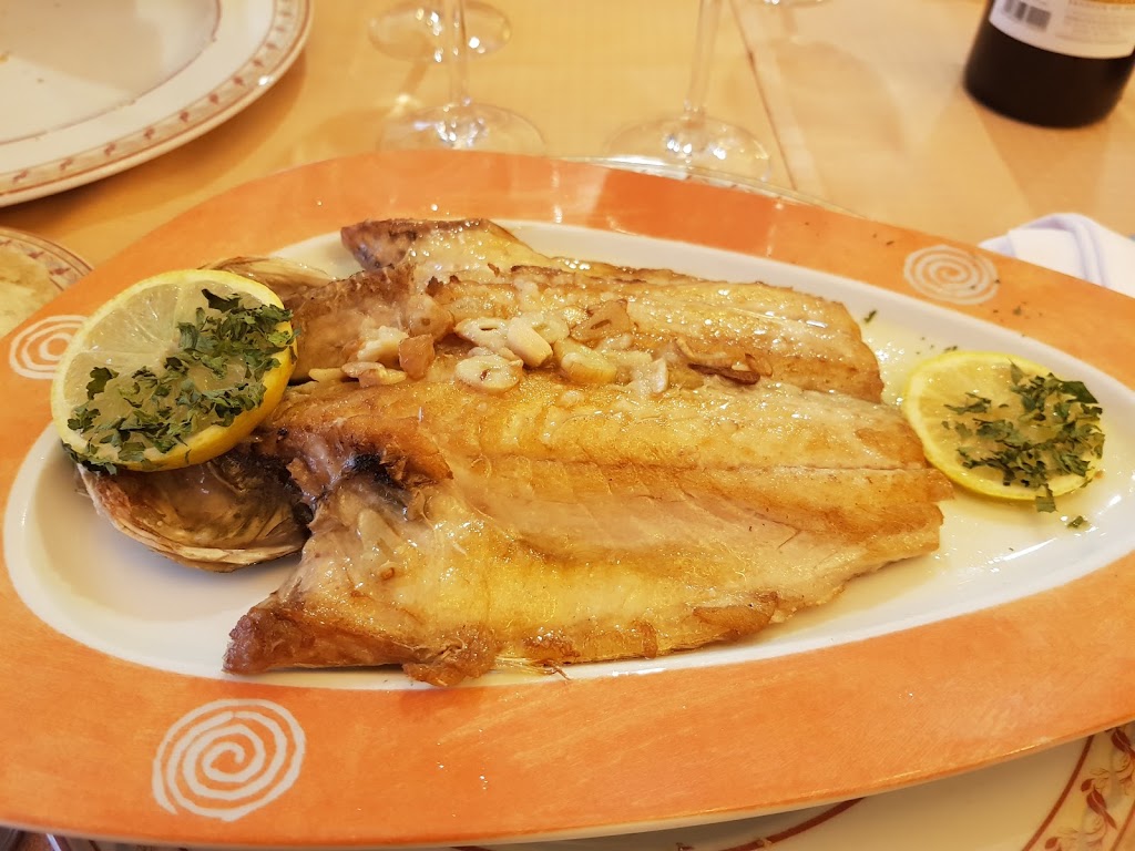 Meson El Sol — Comida y bebida