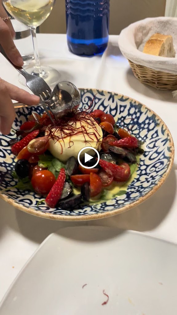 Mariela Gastro-Bar — Videos