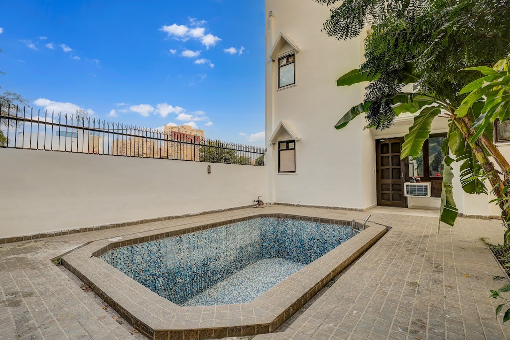 Townhouse Mayfield Garden Nearby Golf Course Road