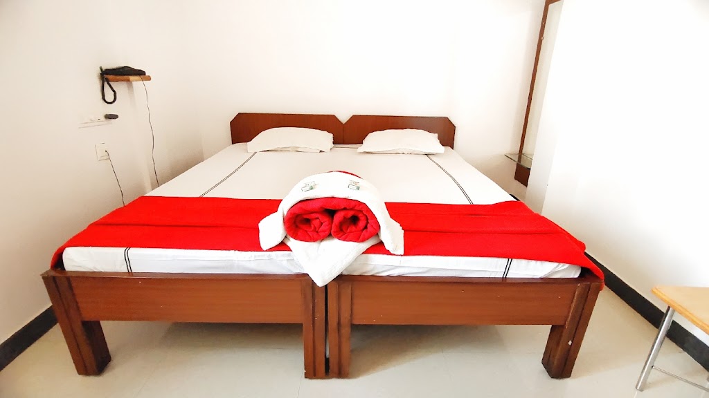 Jeevan Delux Lodge Shivamogga
