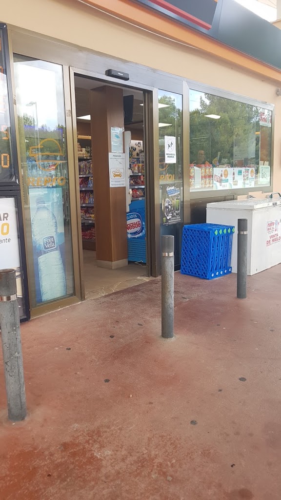 Estacion de Servicio Repsol — Exterior