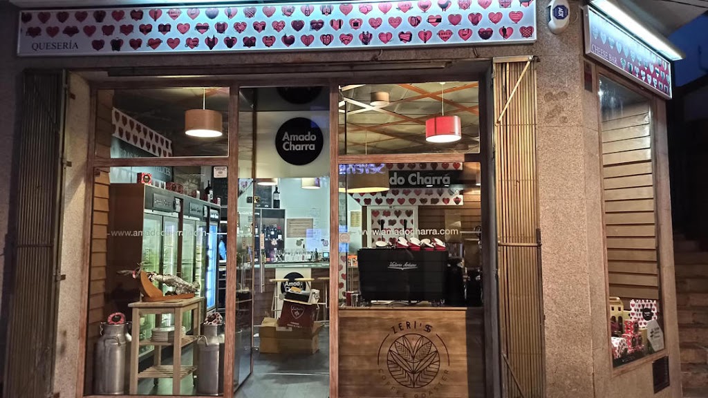 Amado Charra Tienda-Bar