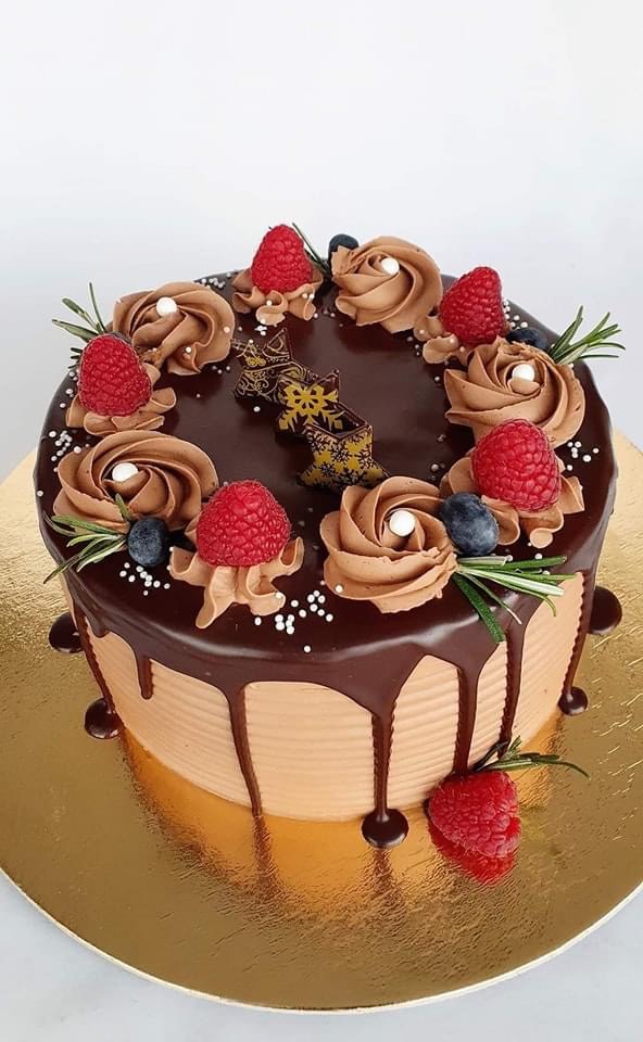 Pan, Cafe Tu Eliges Bolleria — Pastel de chocolate