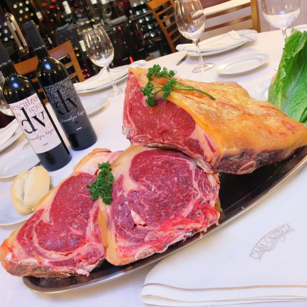 Restaurante Casa Ortega — Comida y bebida