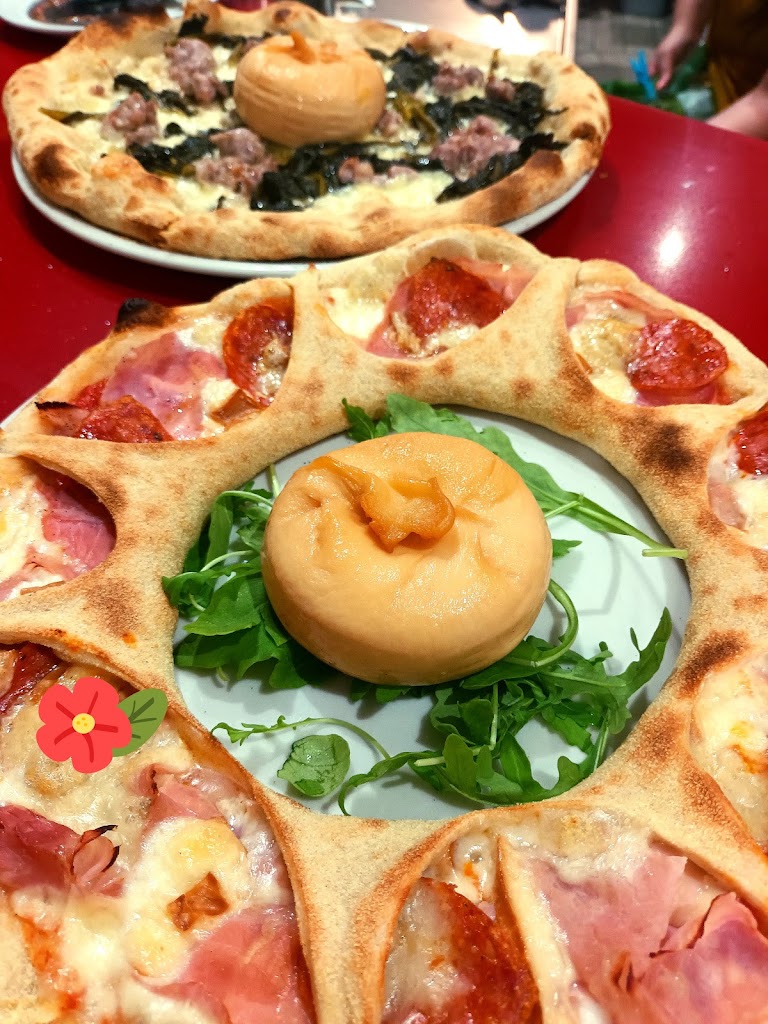 Bar Pizzeria Pinseria Acorde — Comida y bebida