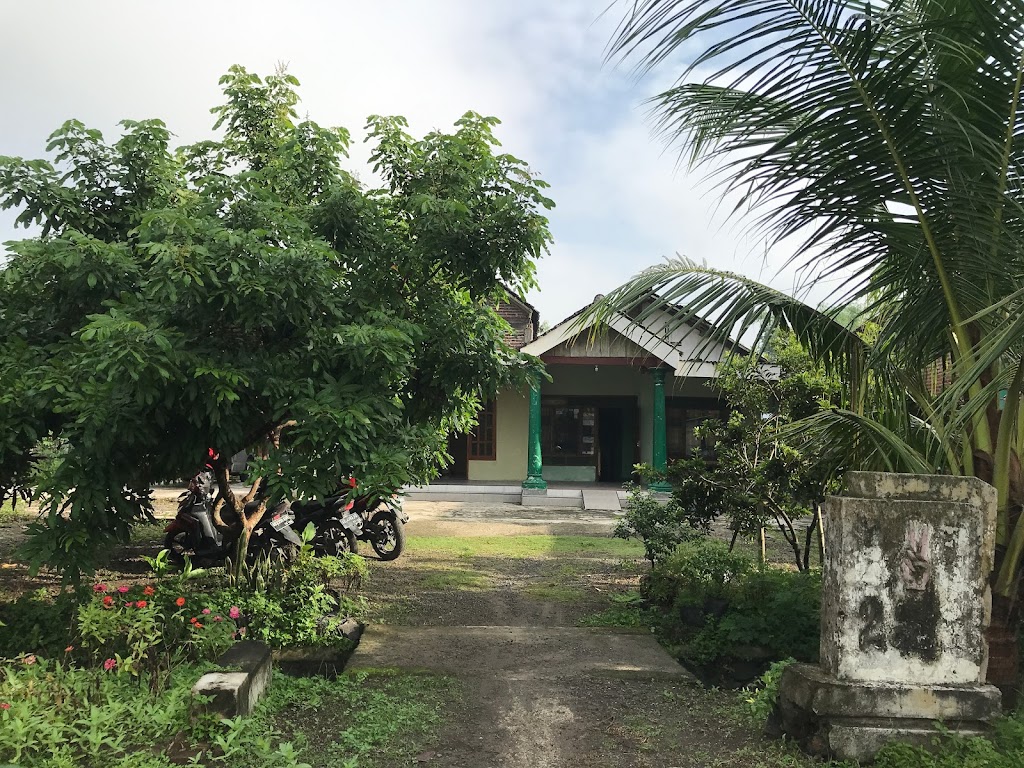 Najib al-harir home "Bukanrestarea Basecamp"