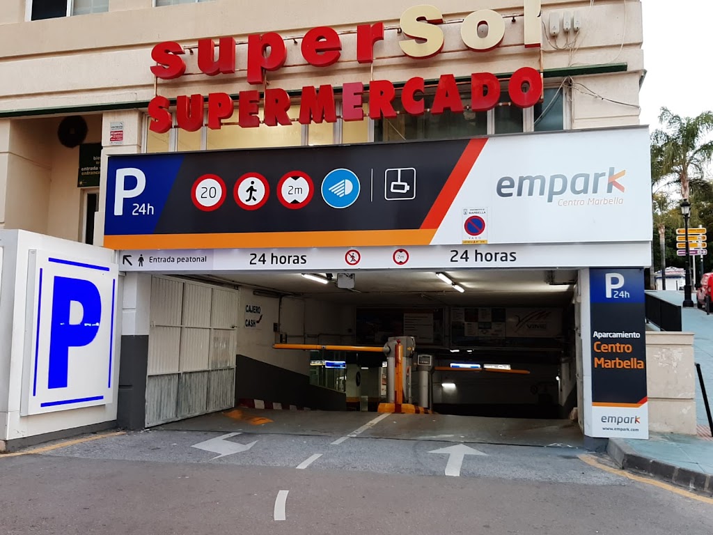 Parking Centro Marbella telpark by Empark