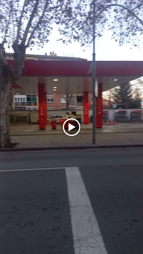 Estacion de servicio Cepsa — Videos