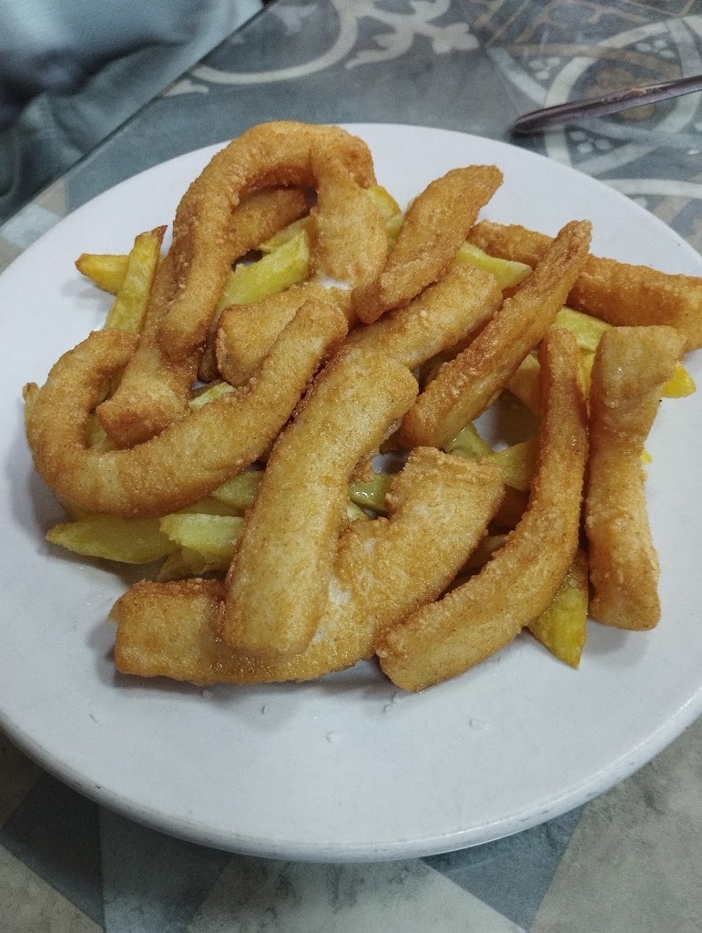 El Lit Ronazo — Comida y bebida