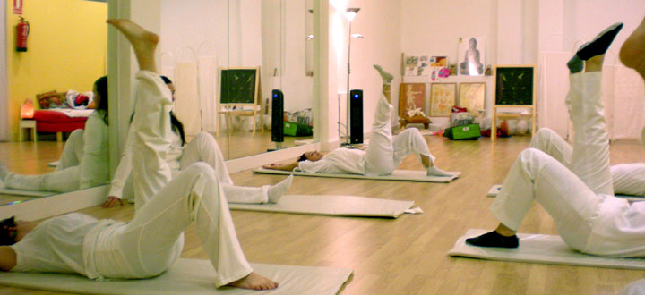 Zentro Agora Yoga & Tienda de Artesania