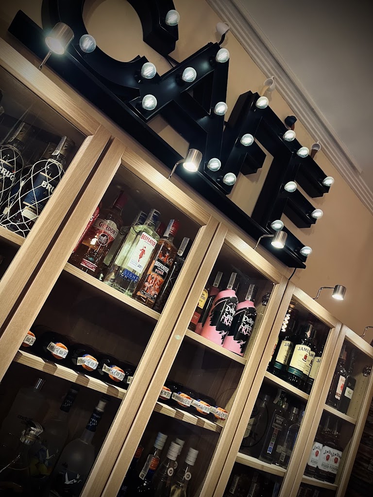 Zenial Cafe Lounge — Ambiente