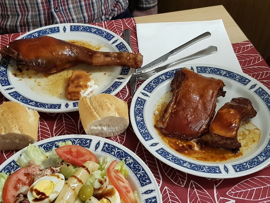 Restaurante Ruedo — Comida y bebida