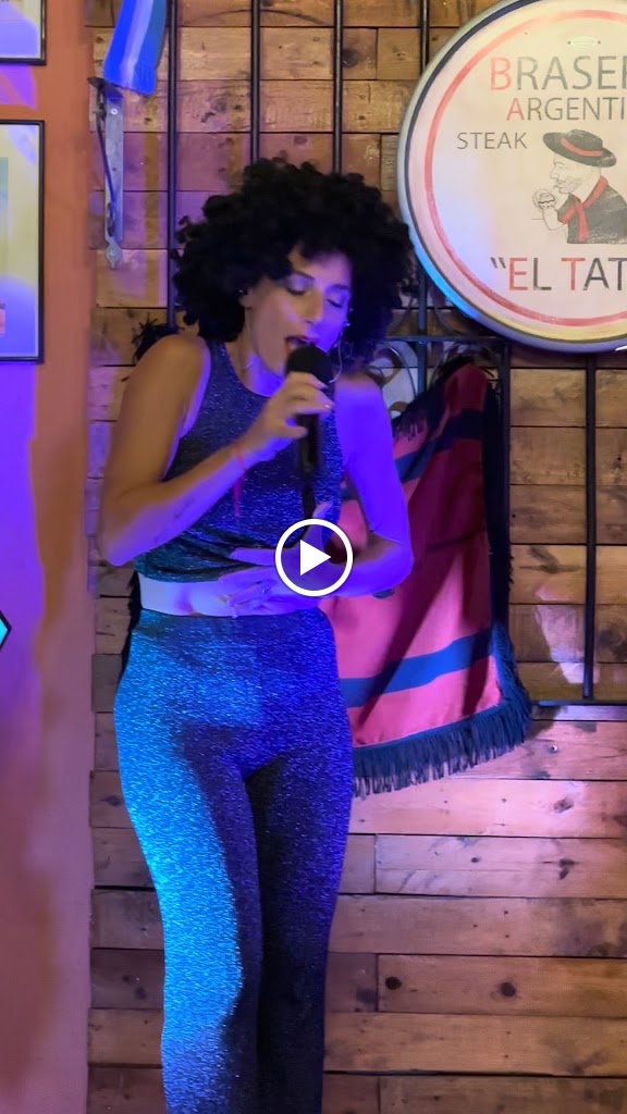 Braseria Argentina El Tata — Videos