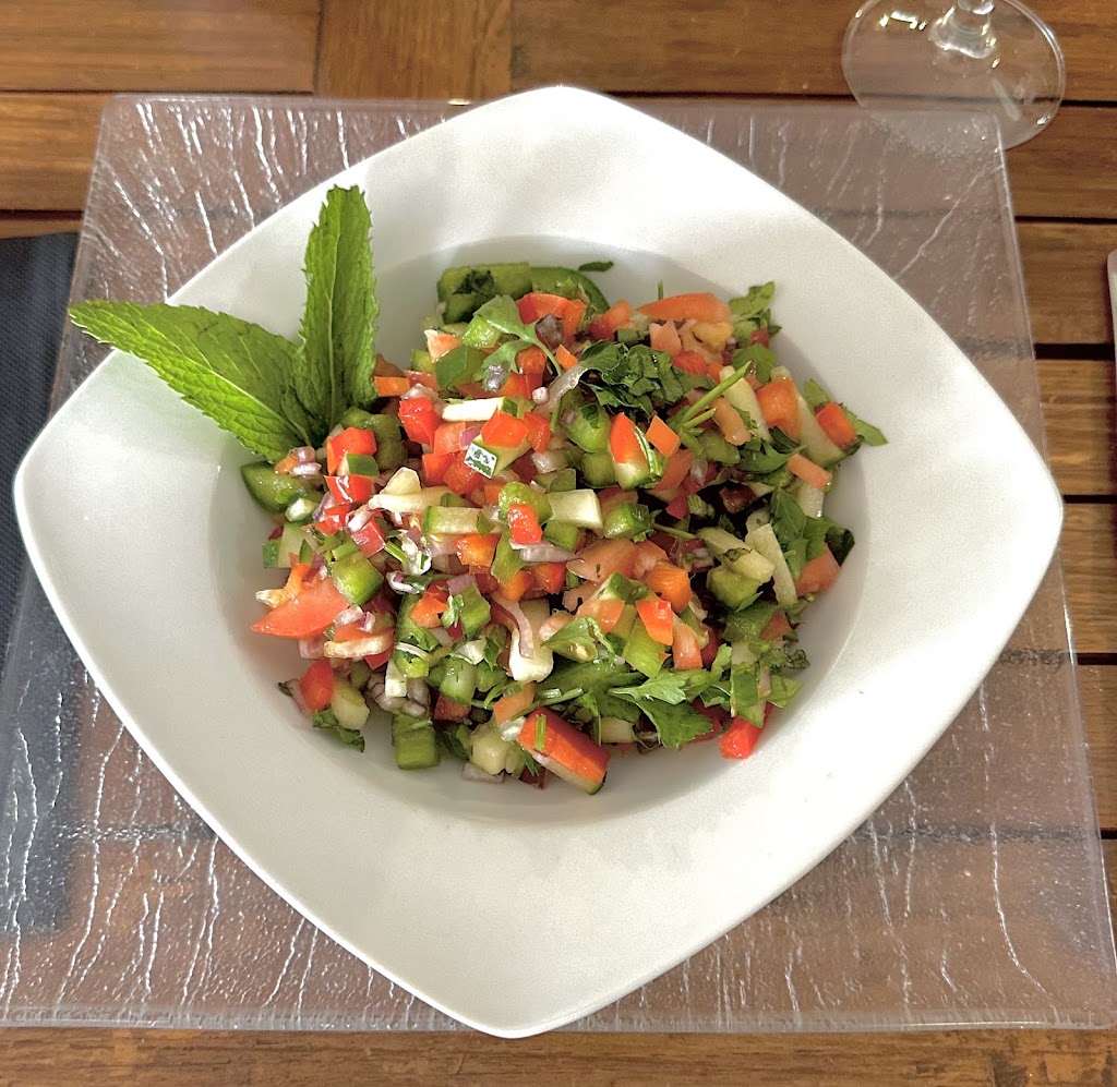 Blooming Cactus — Comida y bebida