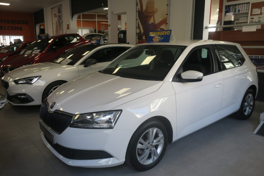 Royal Beach Rent a Car — Del propietario