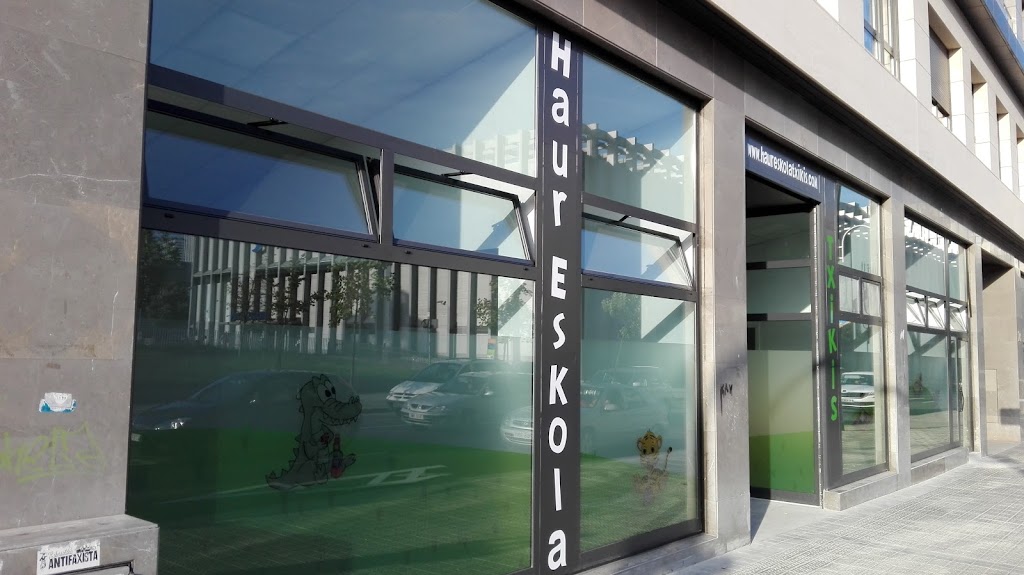 Escuela infantil TXIKIS. Tu haurreskola y guarderia asistencial en Deusto ( Bilbao ), frente al IMQ