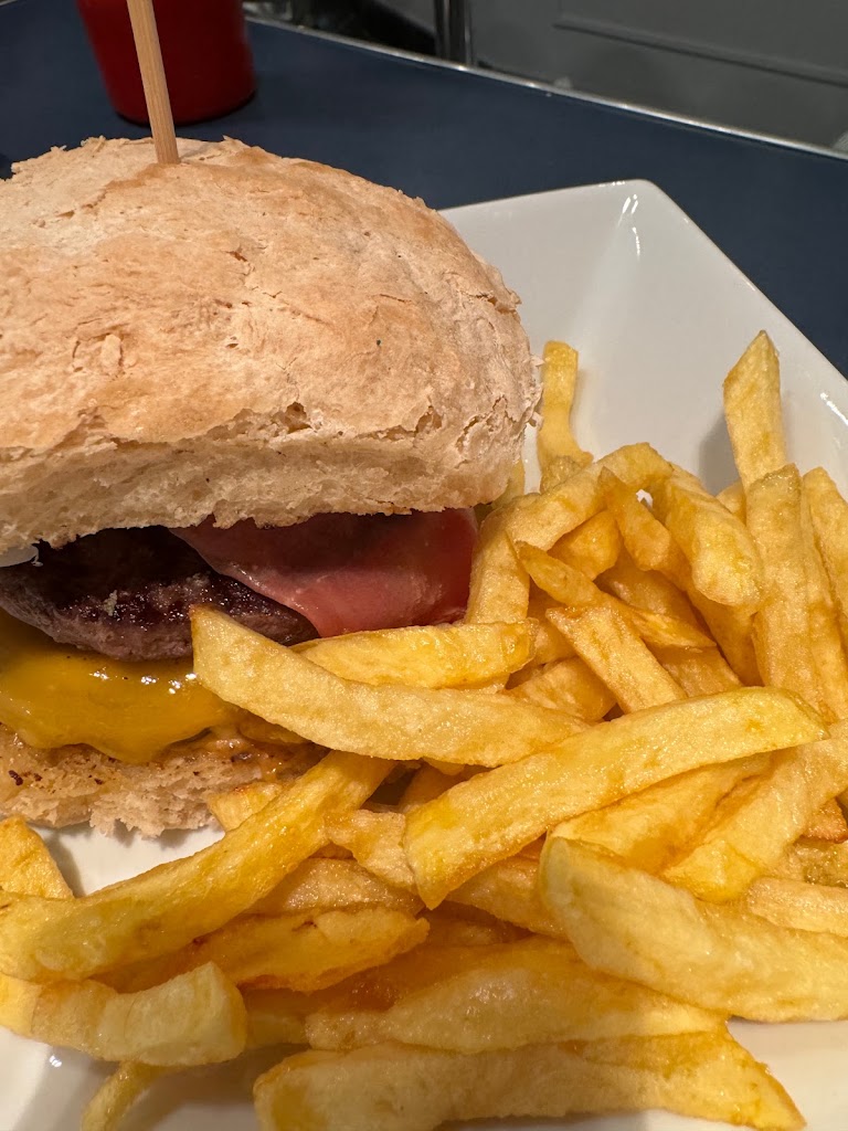 Distinto — Comida y bebida