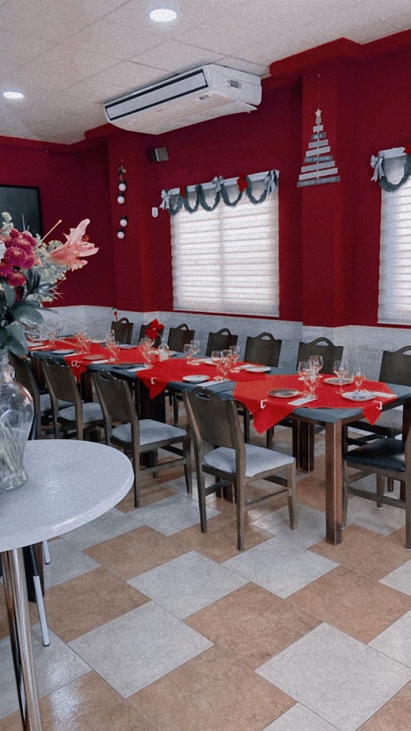 El Buen Sabor Restaurante — Ambiente