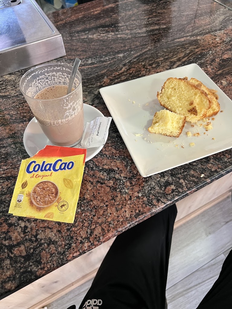 Cafeteria-Taperia La Canica — Cafe