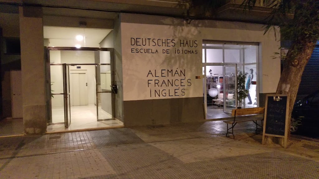 Deutsches Haus & Akademie — Del propietario
