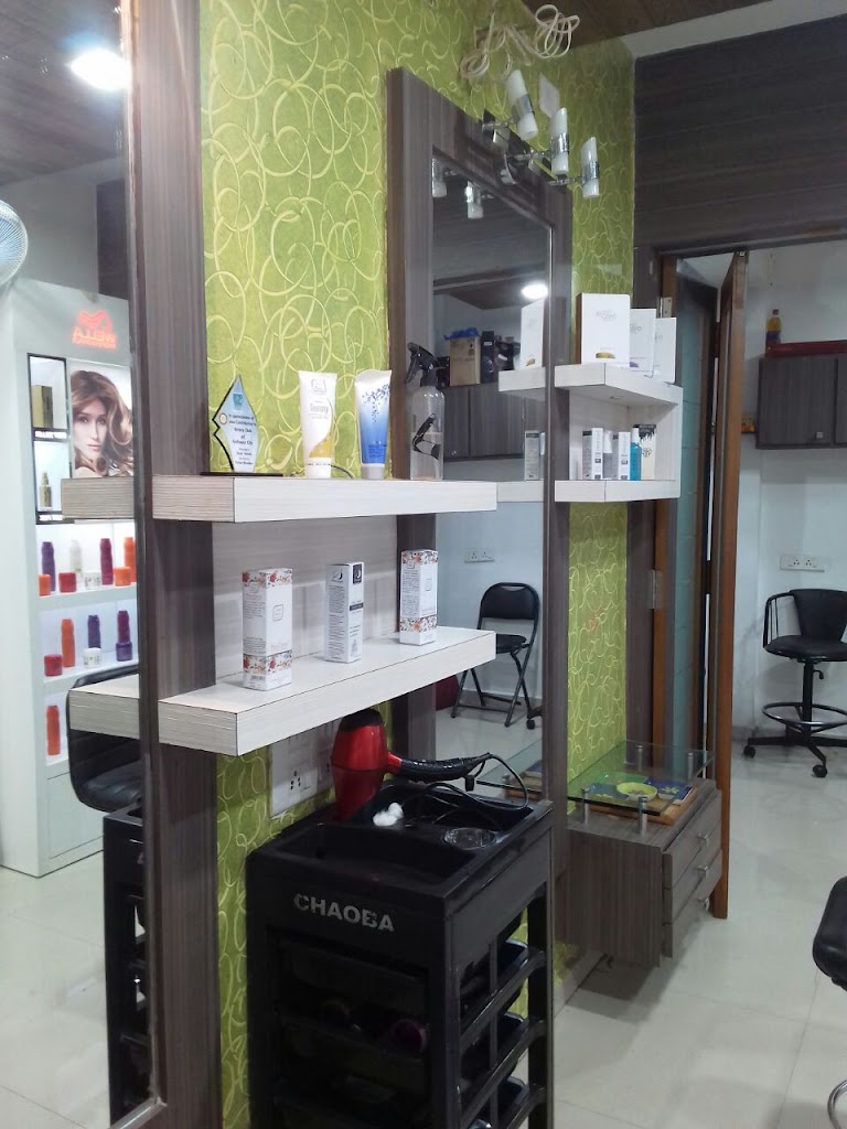Dekhani Beauty Center Cosmetics