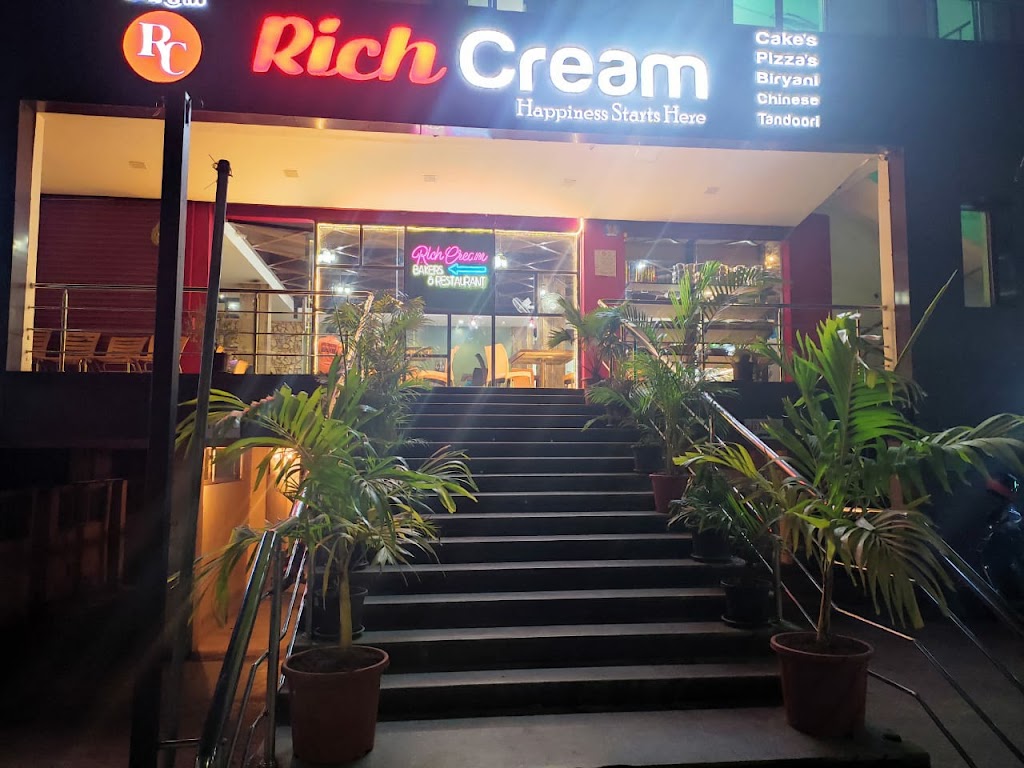 Rich Cream