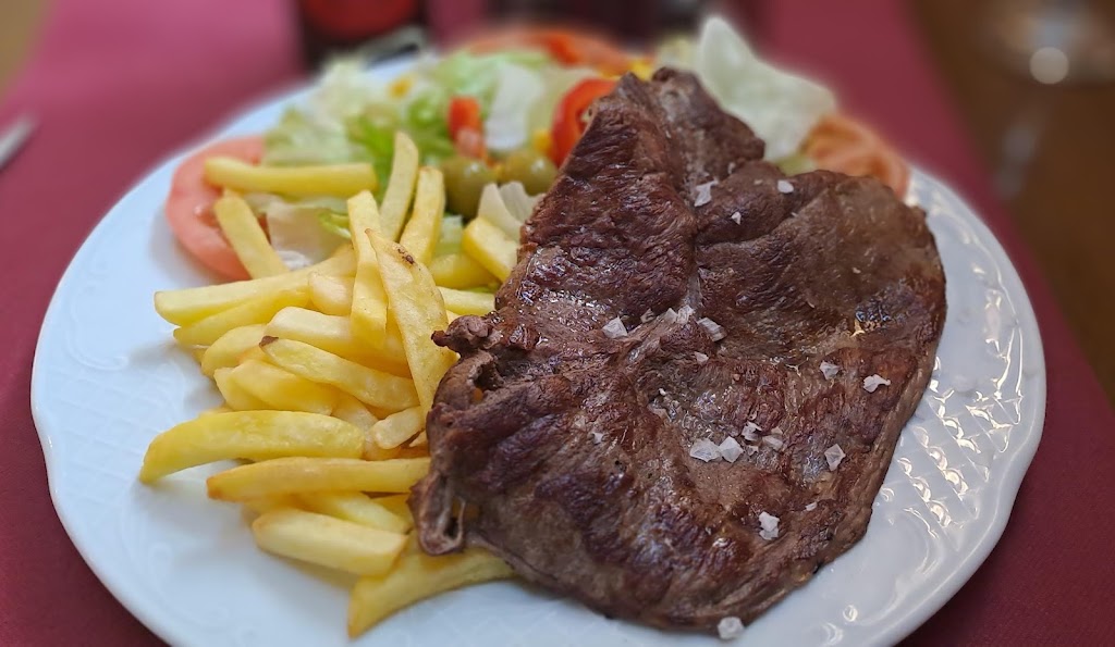 Rustic Bar — Comida y bebida