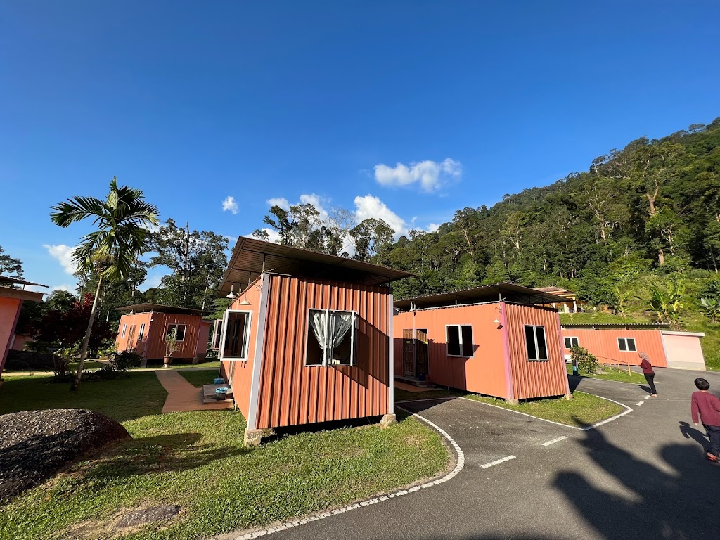 SEMPENEH RIVER FRONT CHALEt