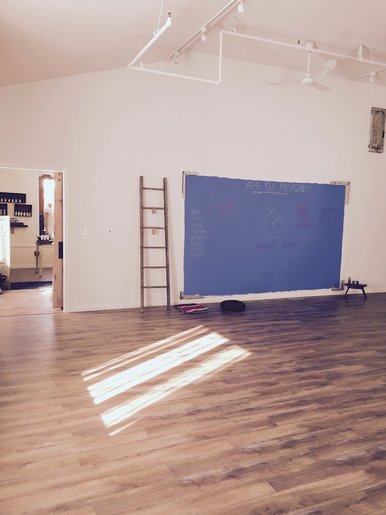  Encourage: Handcrafted Yoga