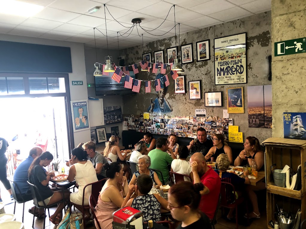 Los Napolitanos original Rota el unico — Ambiente