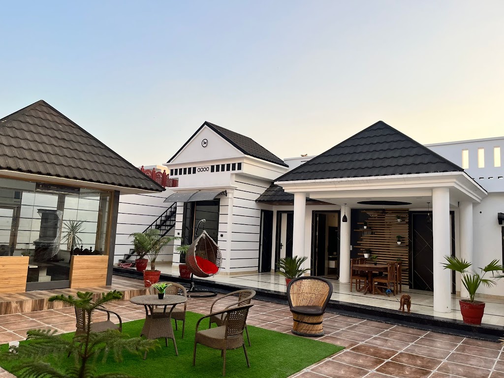 Akash Villa Hotel