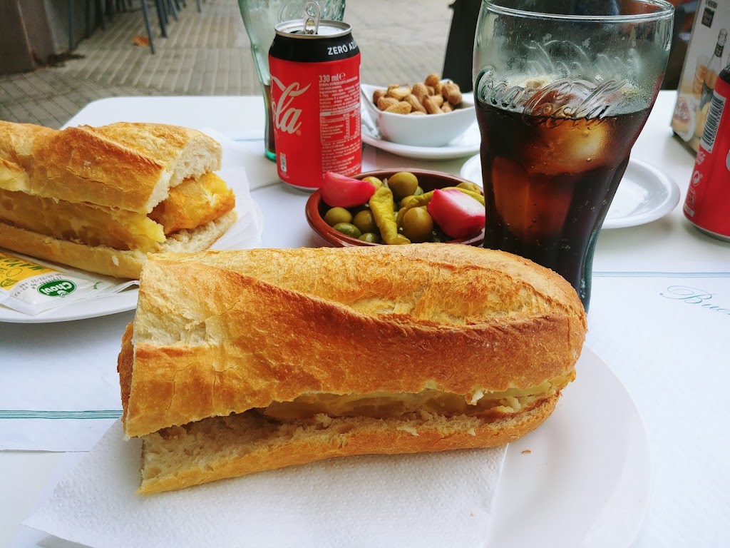 Bar Restaurante Xe Que Bo — Comida y bebida
